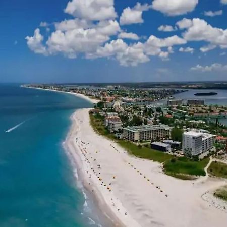Private One-Bedroom 13-Directly Across From Beach St. Pete Beach Bagian luar foto